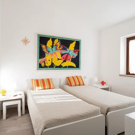 Casa Cindy Апартаменты *